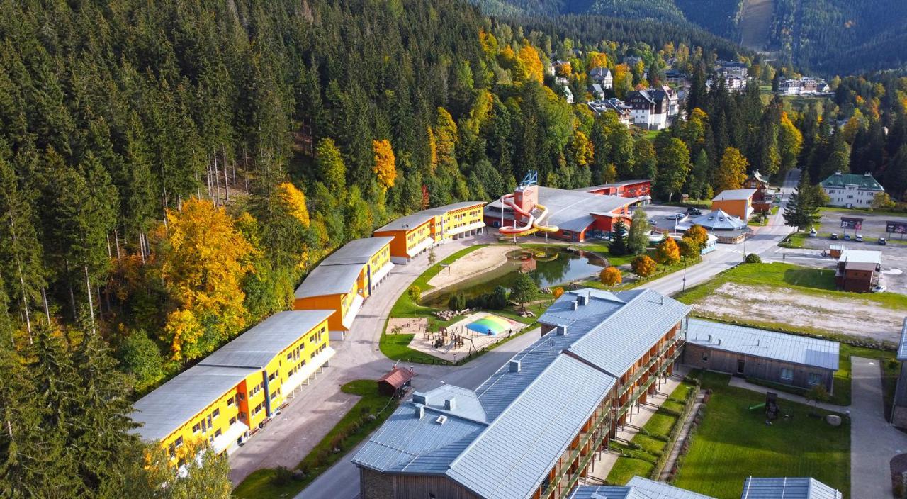 Aqua Park Spindleruv Mlyn Hotel Exterior photo