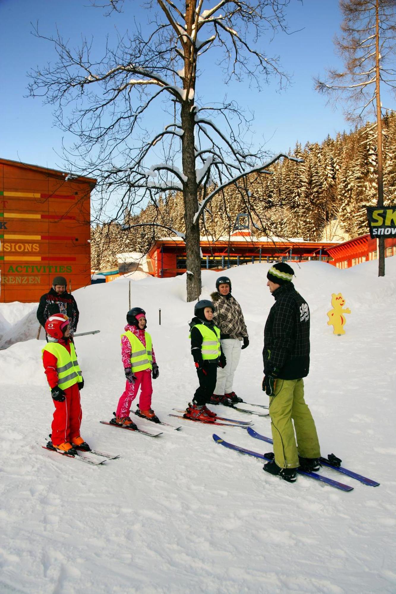 Aqua Park Spindleruv Mlyn Hotel Exterior photo