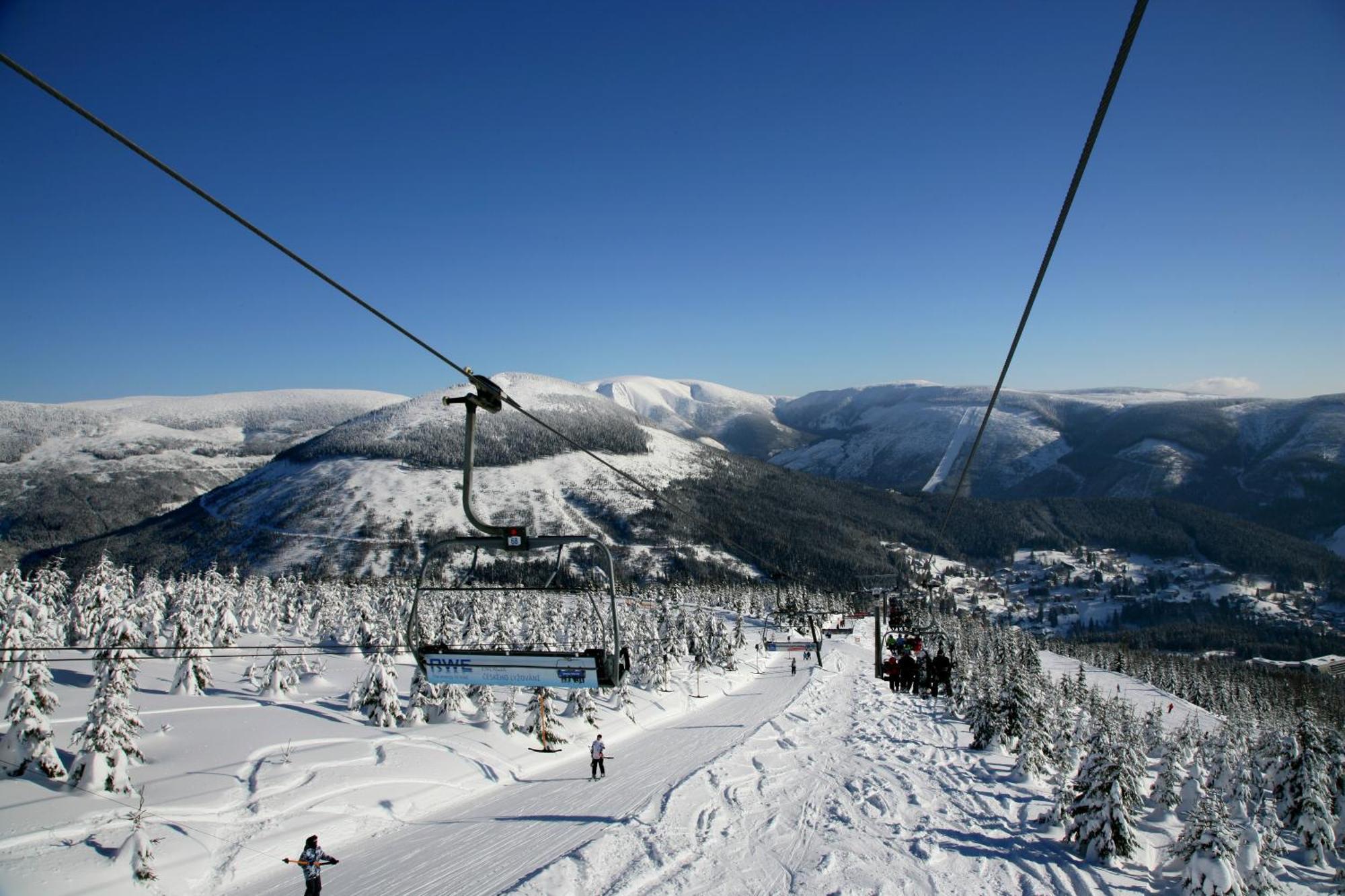 Aqua Park Spindleruv Mlyn Hotel Exterior photo