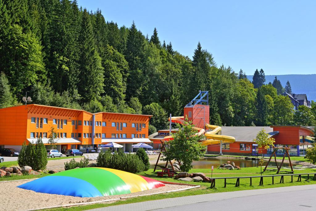 Aqua Park Spindleruv Mlyn Hotel Exterior photo