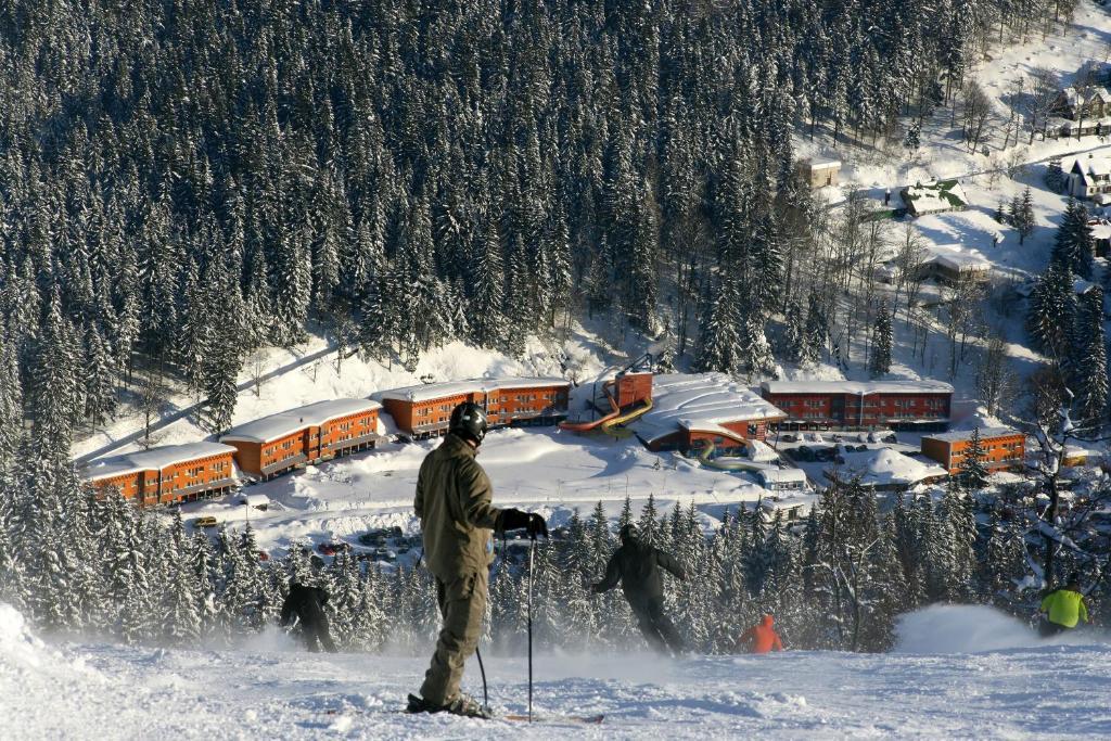 Aqua Park Spindleruv Mlyn Hotel Exterior photo