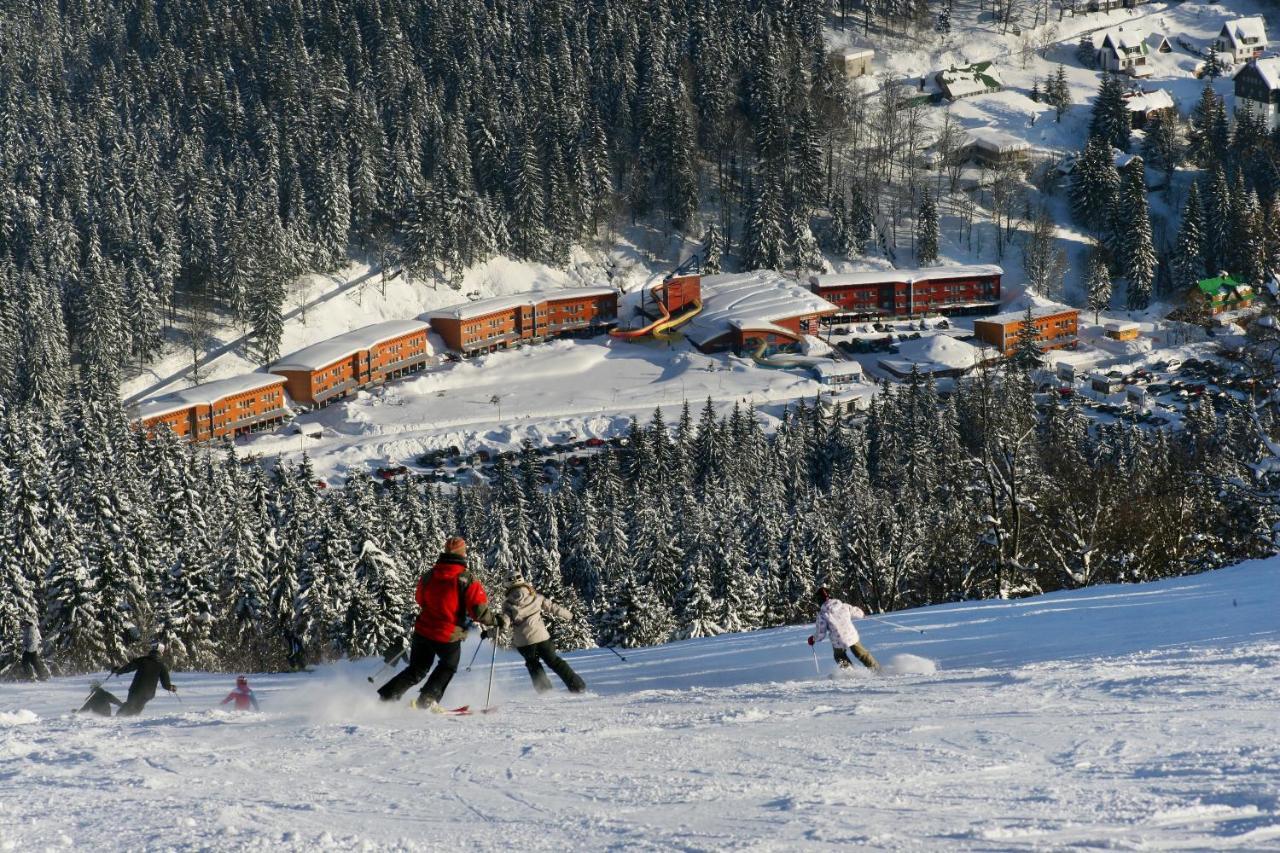 Aqua Park Spindleruv Mlyn Hotel Exterior photo